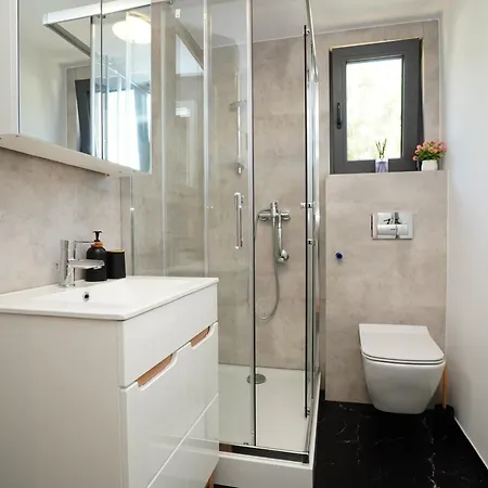 Nowy Lesny Holiday home